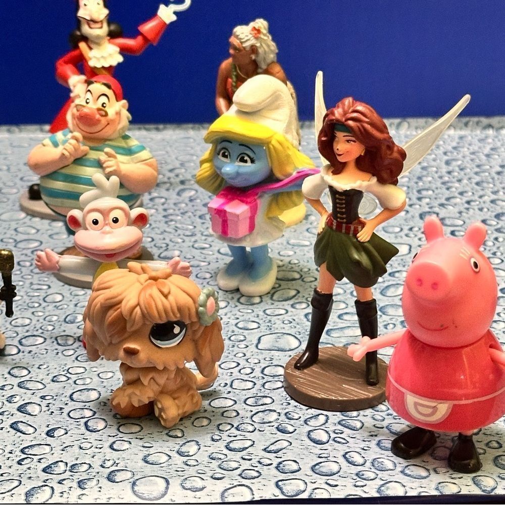 Disney Cake Topper Lot - Picture 4 of 6